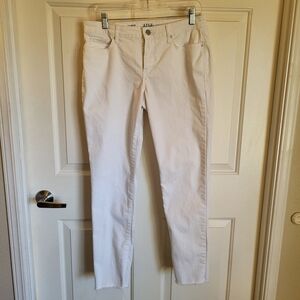 a.n.a Women's White Skinny Jeans
